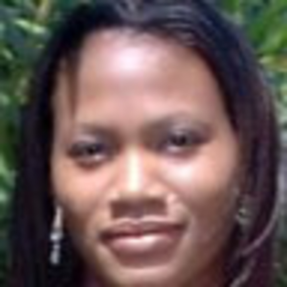 Meet your Posher, Simone